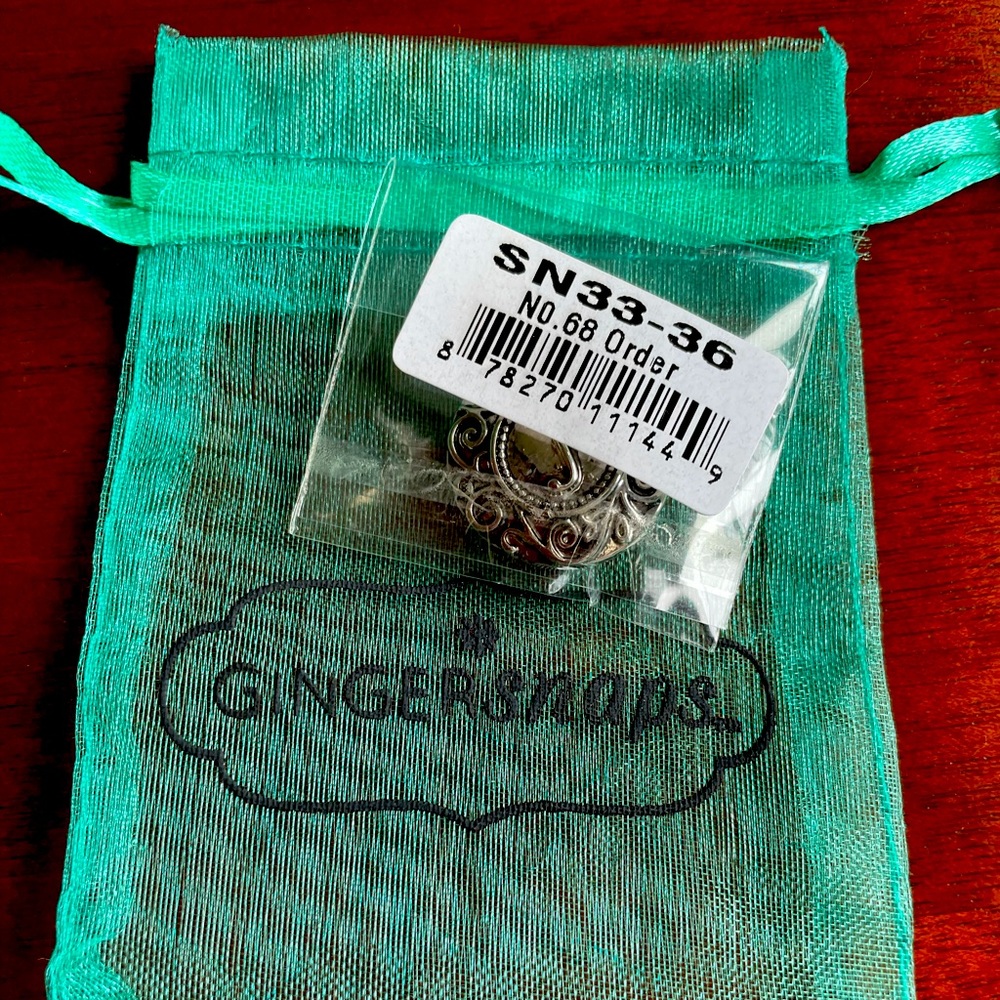 Ginger snaps monogrammed J snap